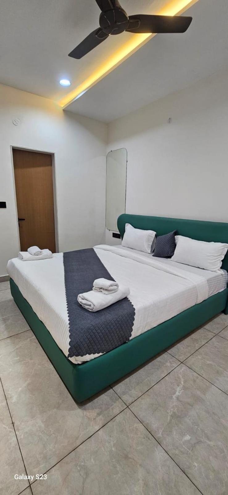 Shree Jalaram Resort Kodāe Kültér fotó