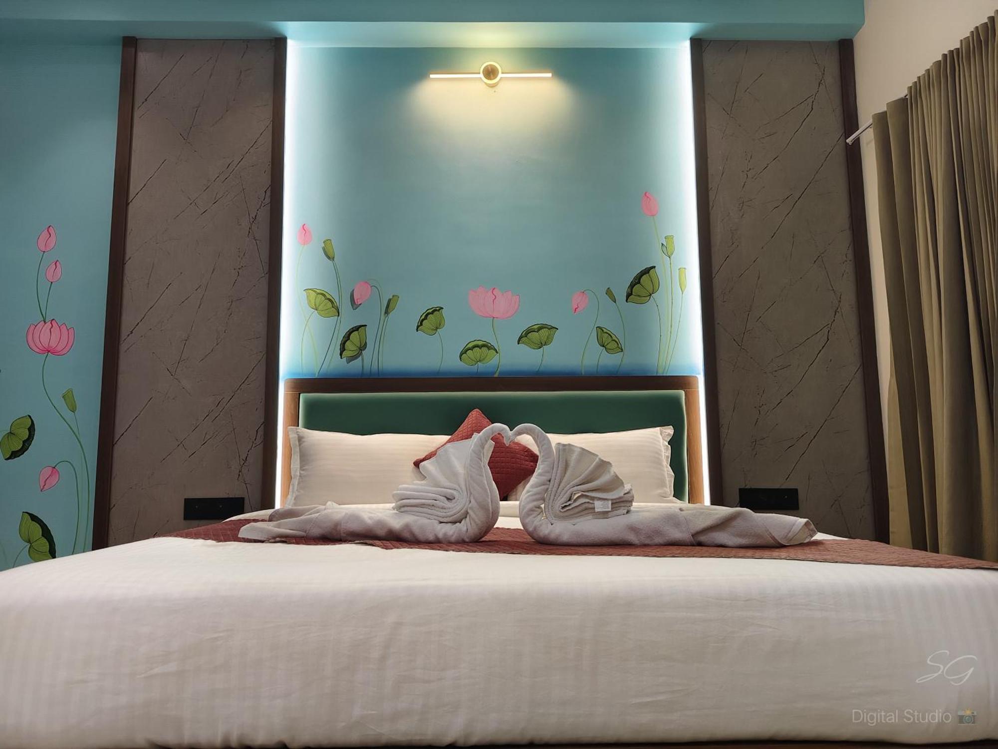 Shree Jalaram Resort Kodāe Kültér fotó
