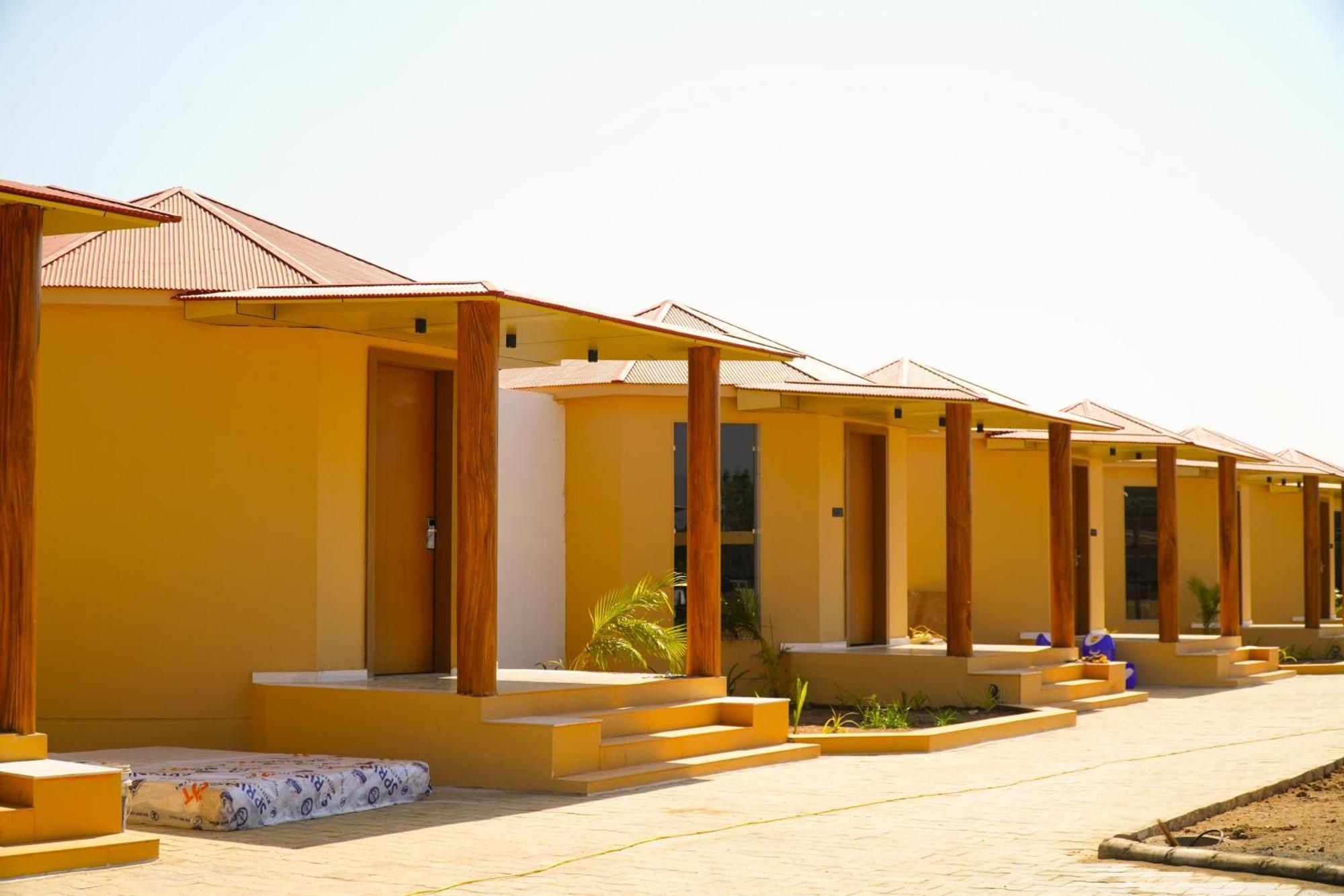 Shree Jalaram Resort Kodāe Kültér fotó